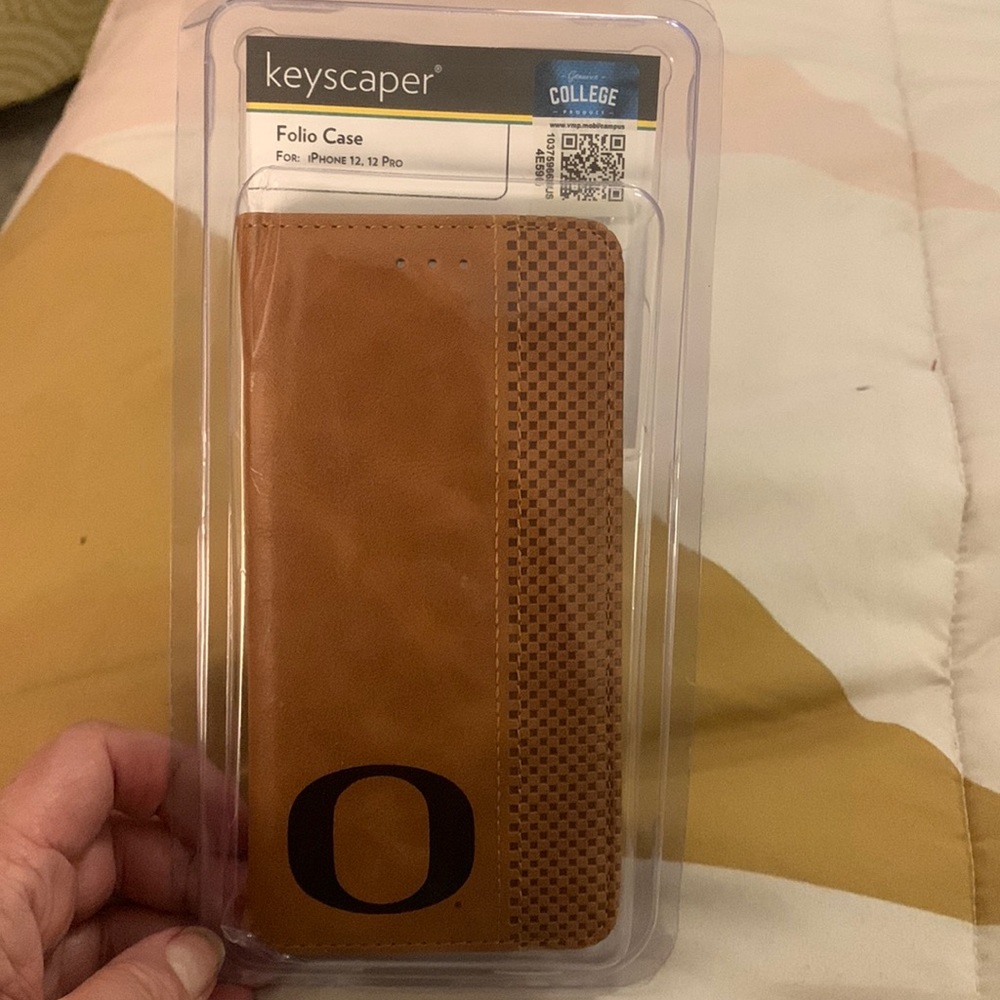 Keyscaper phone case Oregon iPhone 12, 12 pro new